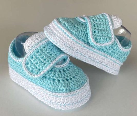 10 Easy Crochet Projects for Absolute Beginners to Master