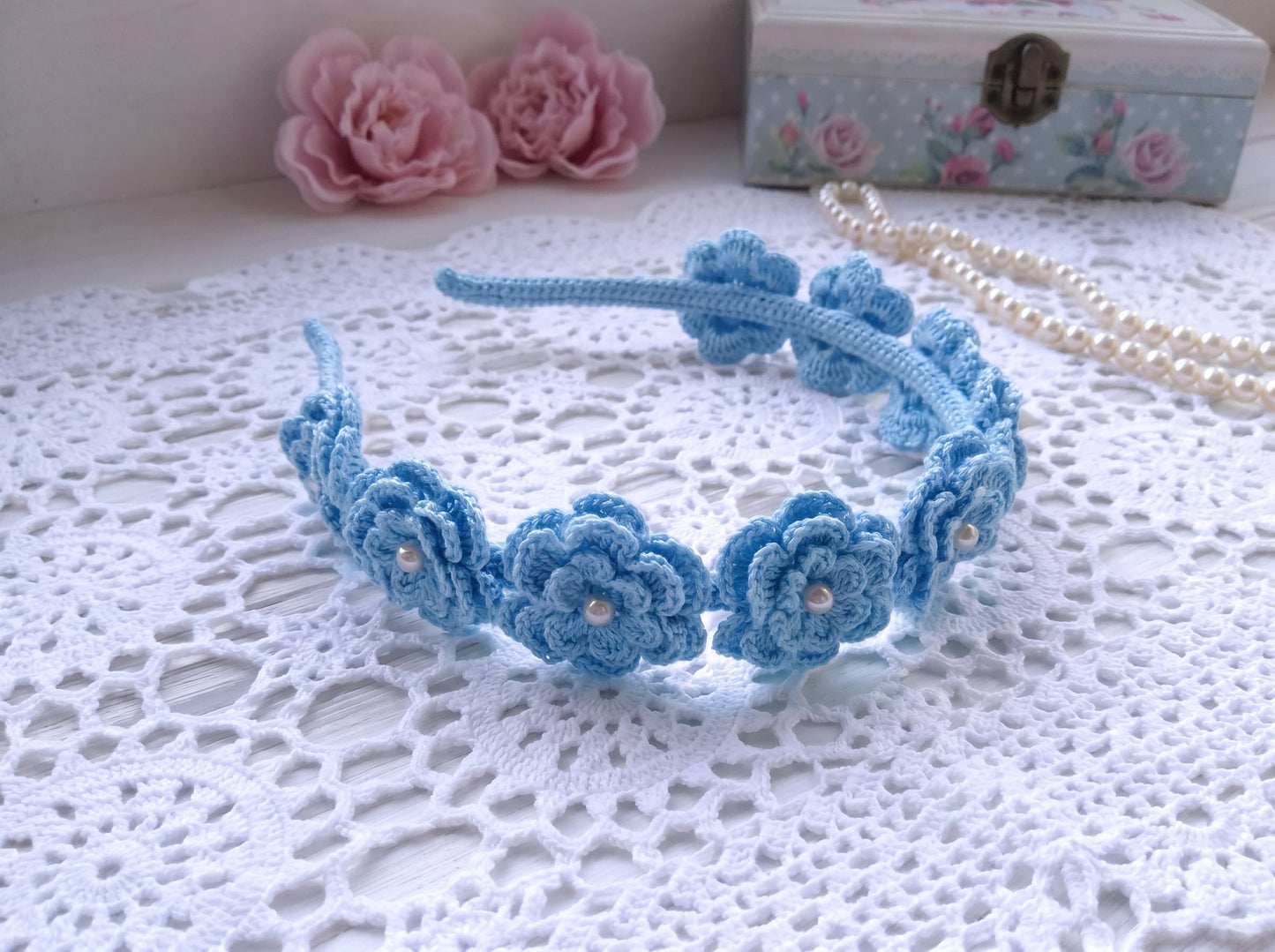 Flower Headband Crochet Pattern: Step-by-Step Floral Tiara PDF