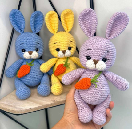 Easter Bunny – Crochet Amigurumi Pattern 🐰